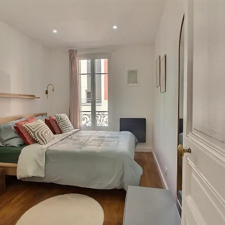 Chic & Comfort Suresnes-paris *