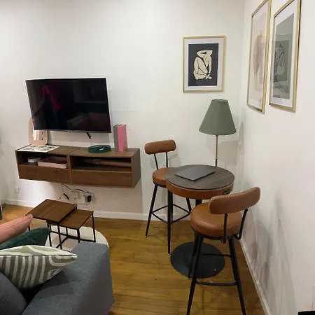 Apartment Chic & Comfort Suresnes-paris